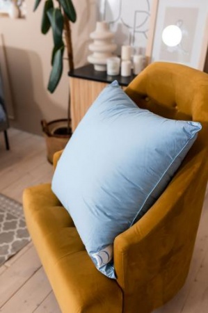 ПУХОВАЯ ПОДУШКА, УПРУГАЯ «ДЕБЮТ», 68X68 СМ