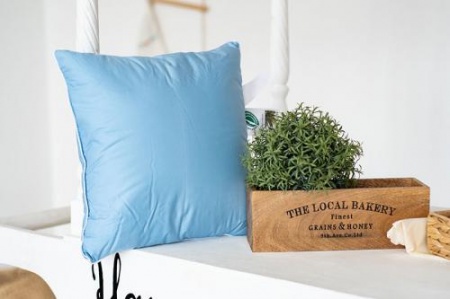 ДЕТСКАЯ ПУХОВАЯ ПОДУШКА «СЕРЫЙ ГУСЕНОК», 38X38 СМ