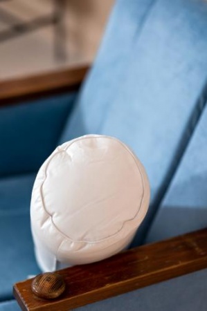 Валик пуховой Виктория 40х15 см